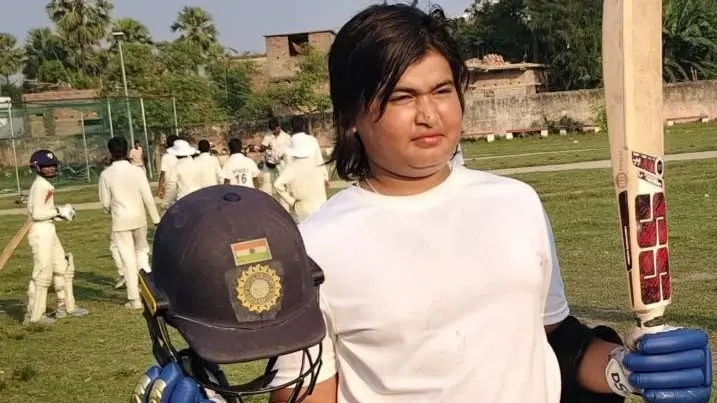 वैभव सूर्यवंशी के भाई आशीर्वाद ने बल्ले से उड़ाया गर्दा, तूफानी शतक ठोक टीम को दिलाई जीत, VIDEO