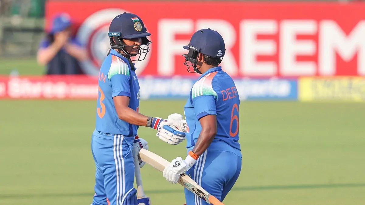 IND-W vs ZIM-W: हरमनप्रीत कौर और दीप्ति शर्मा ने काटा गदर! ताबड़तोड़ अंदाज में जड़ा शतक, गेंदबाजों की उधेड़ी बखिया