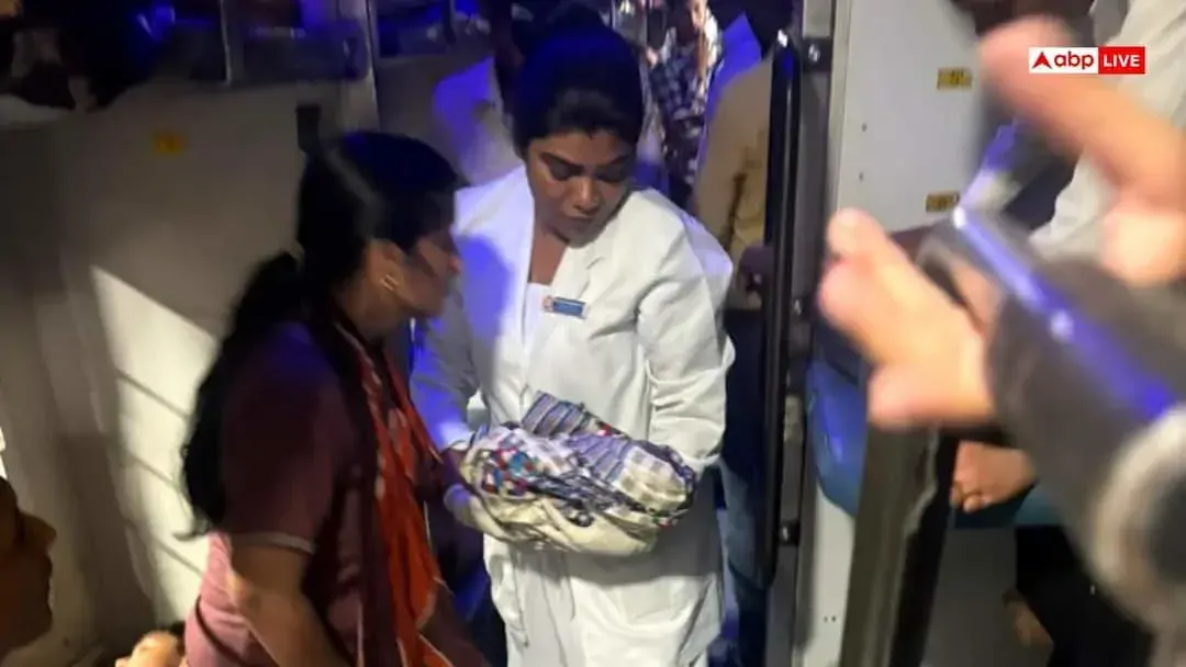 गोंडा: चलती ट्रेन में महिला ने दिया नवजात को जन्म, स्टेशन पर 20 मिनट रुकी रही बिहार संपर्क क्रांति