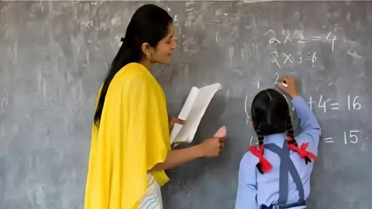 बिहार: ट्रांसफर हुआ तो नए स्कूल में ज्वाइनिंग की बाध्यता नहीं, जहां हैं वहीं रह सकते हैं शिक्षक