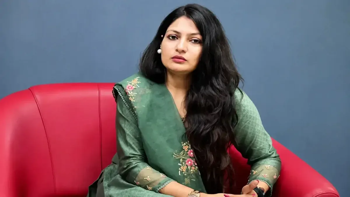 तेज प्रताप और मंत्री के बीच वो मिस्ट्री वुमन कौन? दिल्ली के होटल में उस रात क्या हुआ था, सबकुछ जानें