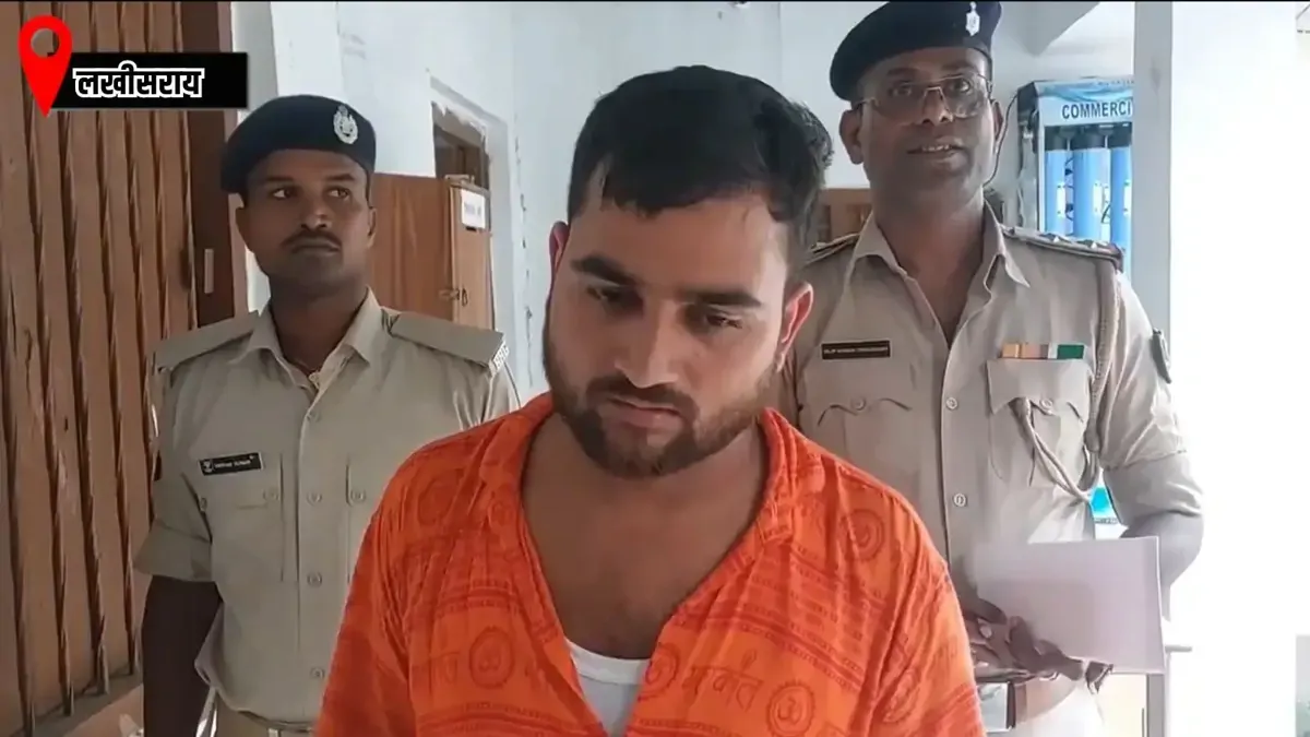 देवघर जा रहा 'शिवभक्त' निकला ATM फ्रॉड का मास्टरमाइंड, भगवा कपड़ों में चंदन सिंह अरेस्ट, लाखों की ठगी का आरोप