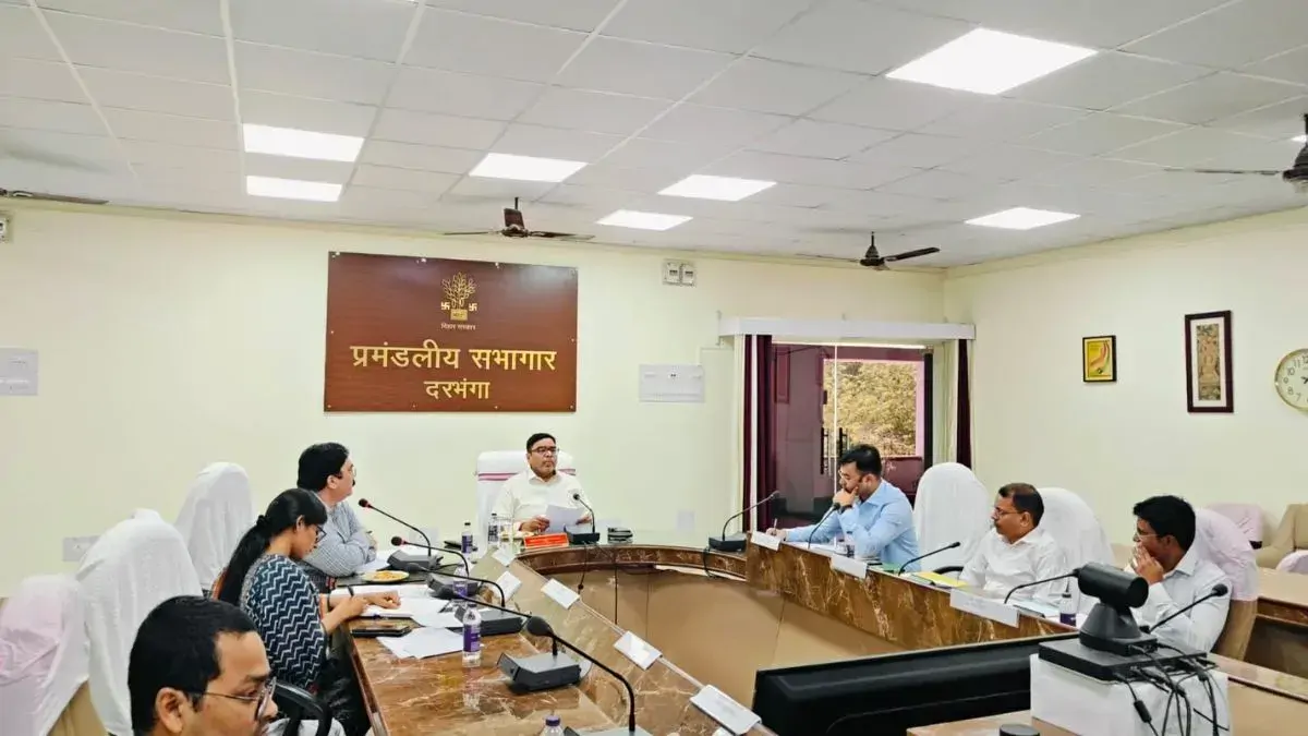 दरभंगा में डेंगू से निपटने का एक्शन प्लान तैयार, नगर निकायों को समय पर काम पूरा करने का अल्टीमेटम