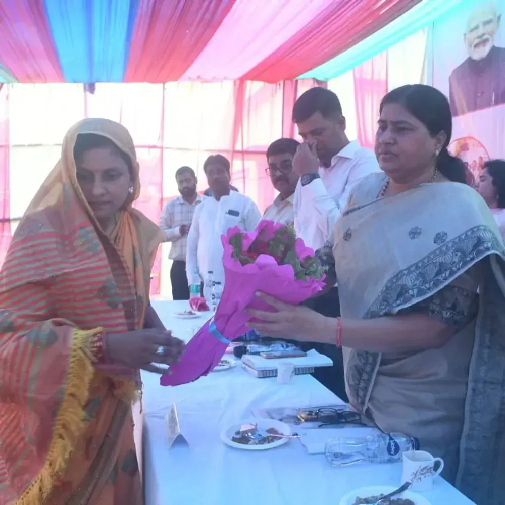प्रभारी मंत्री बोलीं- 'पंचायतों को आत्मनिर्भर बनाना सरकार की प्राथमिकता':झंझारपुर में पंचायत विकास दिवस का आयोजन