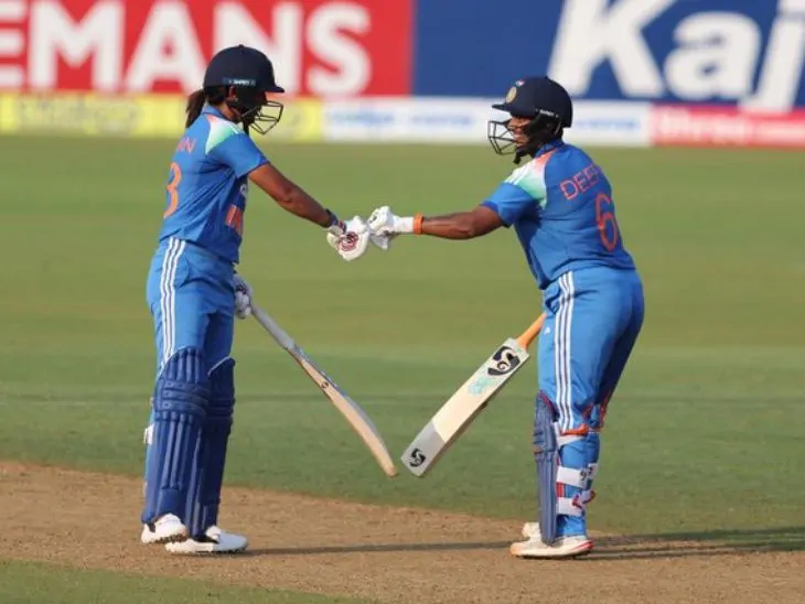 भारतीय महिला टीम ने जिम्बाब्वे को 121 रन से हराया:  दूसरे वनडे में हरमनप्रीत-दीप्ति का शतक, वैष्णवी को 4 विकेट; भारत 2-0 से आगे