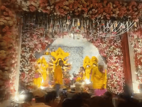 दरभंगा- 80 लाख का रामेश्वरम मंदिर थीम वाला दुर्गापूजा पंडाल:  3 घंटे तक दर्शन के लिए लाइन में खड़े रहे श्रद्धालु, 4 किलोमीटर तक लगी लाइन