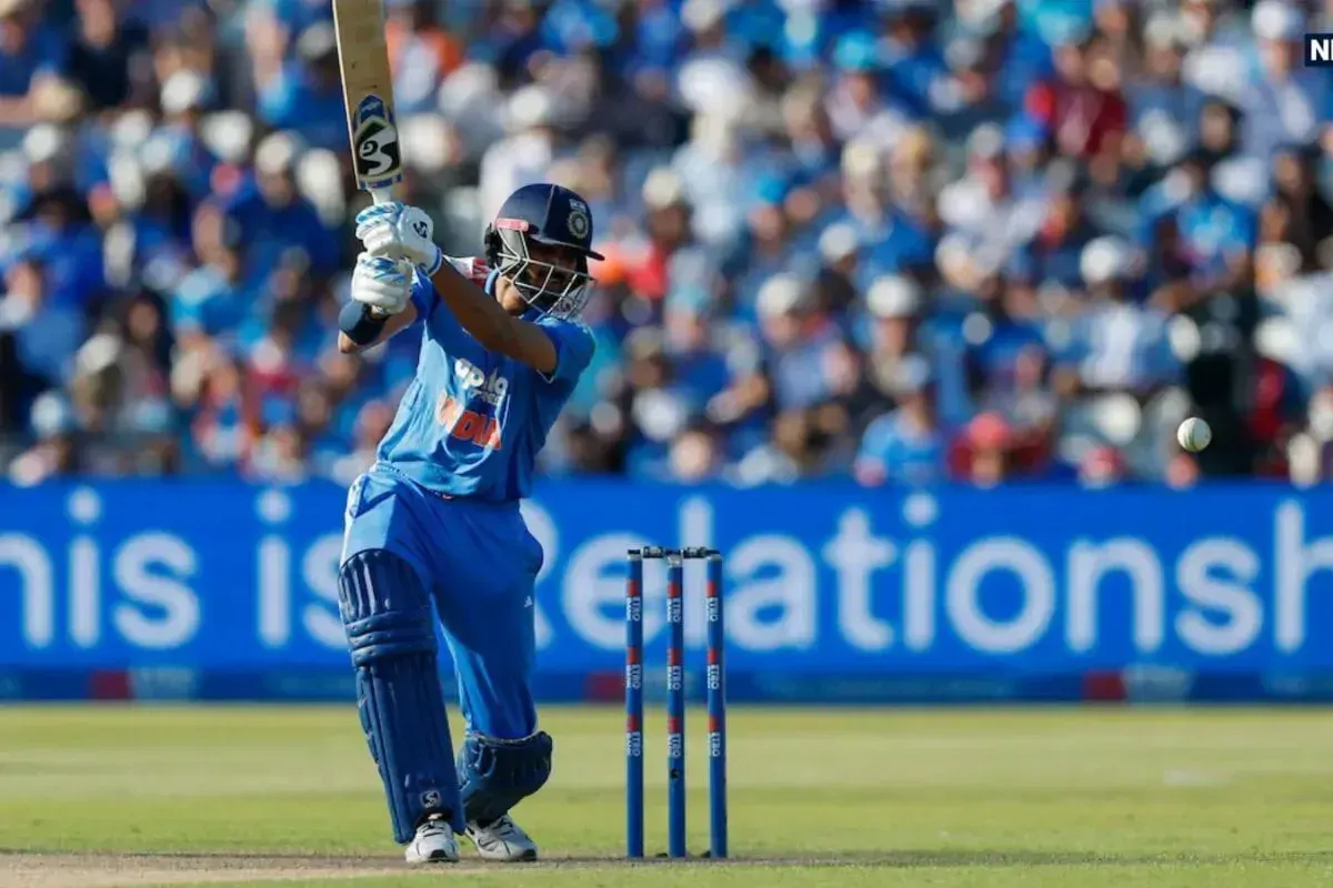 4 विकेट और 57 रन के साथ अक्षर पटेल ने रचा इतिहास, तोड़ डाला युवराज सिंह का रिकॉर्ड