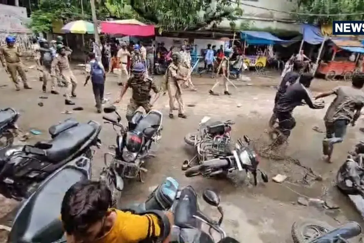 NEET Paper Leak Protest Live: बिहार में बवाल के बाद एक्शन में पुलिस, 117 संदिग्धों की तस्वीरें जारी, 55 गिरफ्तार